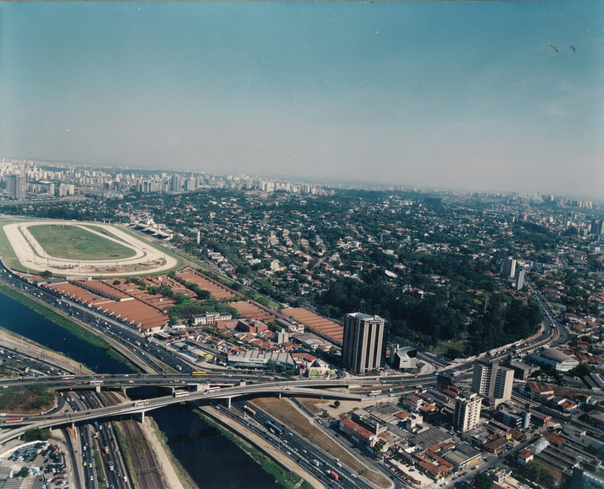 Cia.City